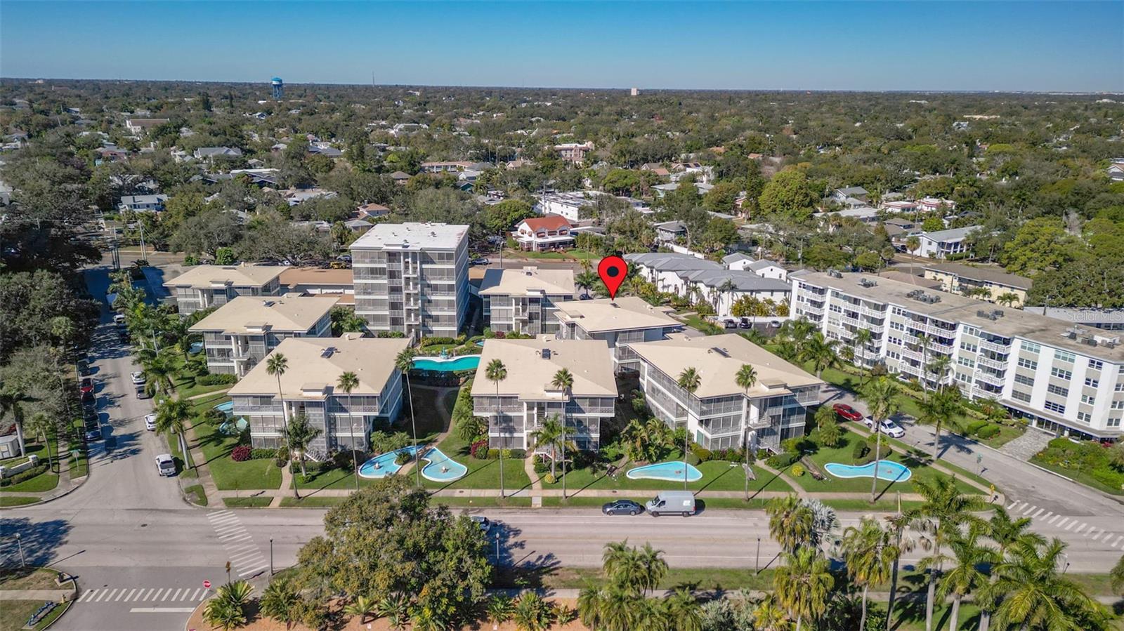 WHISPERING WATERS - Residential