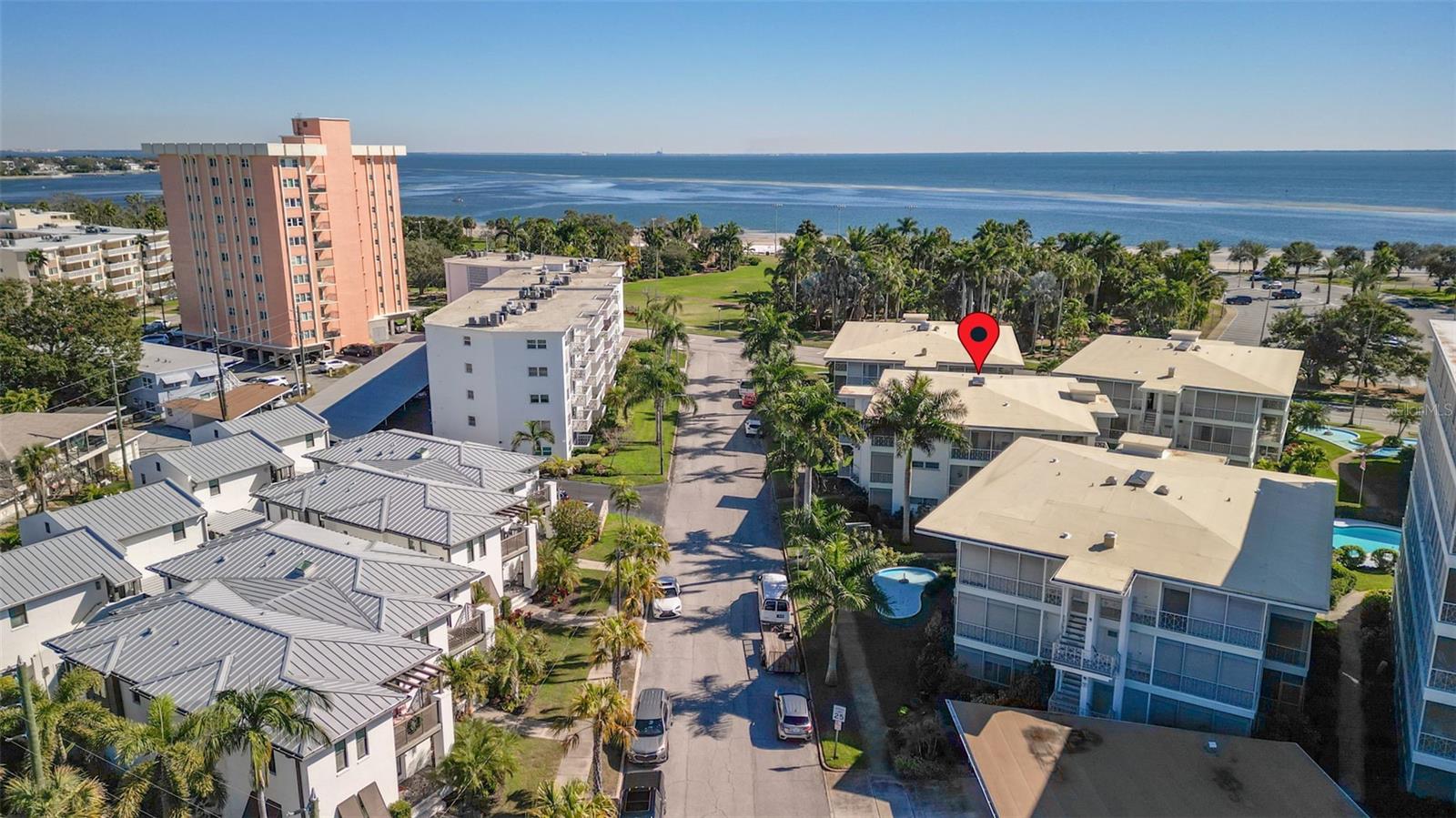 WHISPERING WATERS - Residential