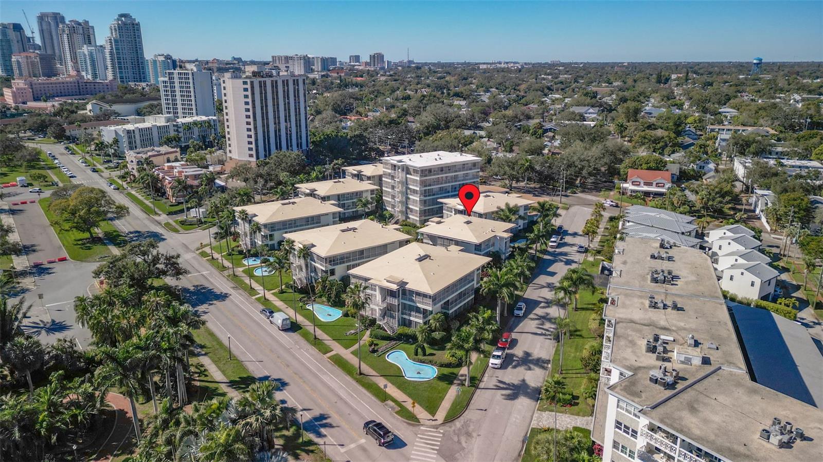 WHISPERING WATERS - Residential