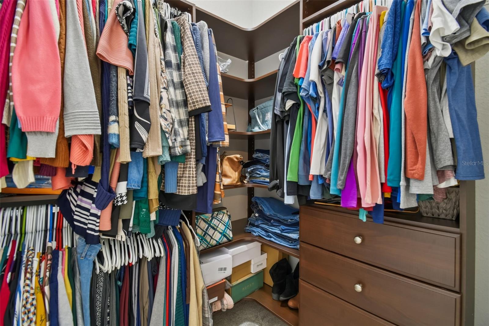 COURTNEY PALMS CONDO - Residential