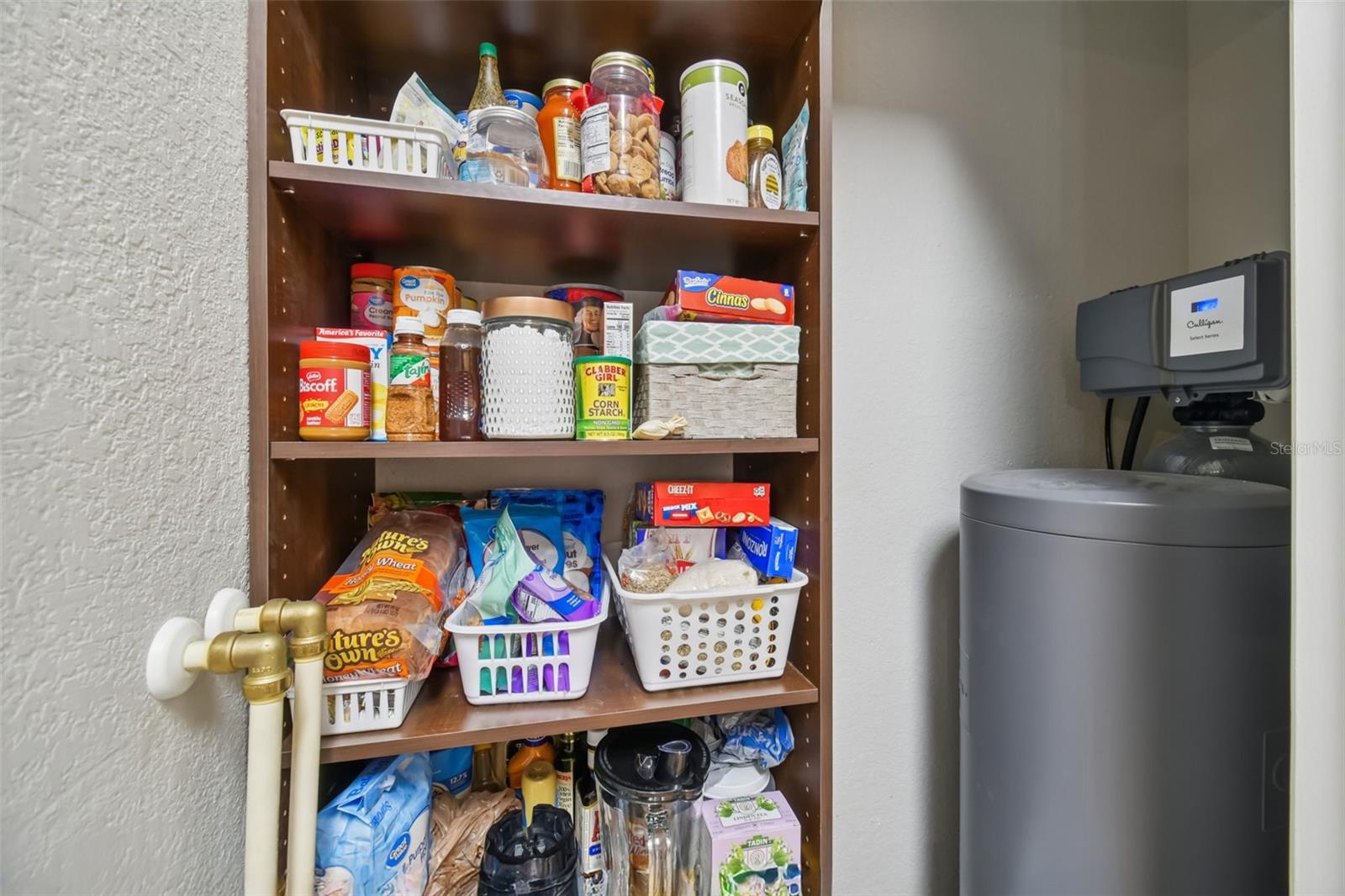 COURTNEY PALMS CONDO - Residential