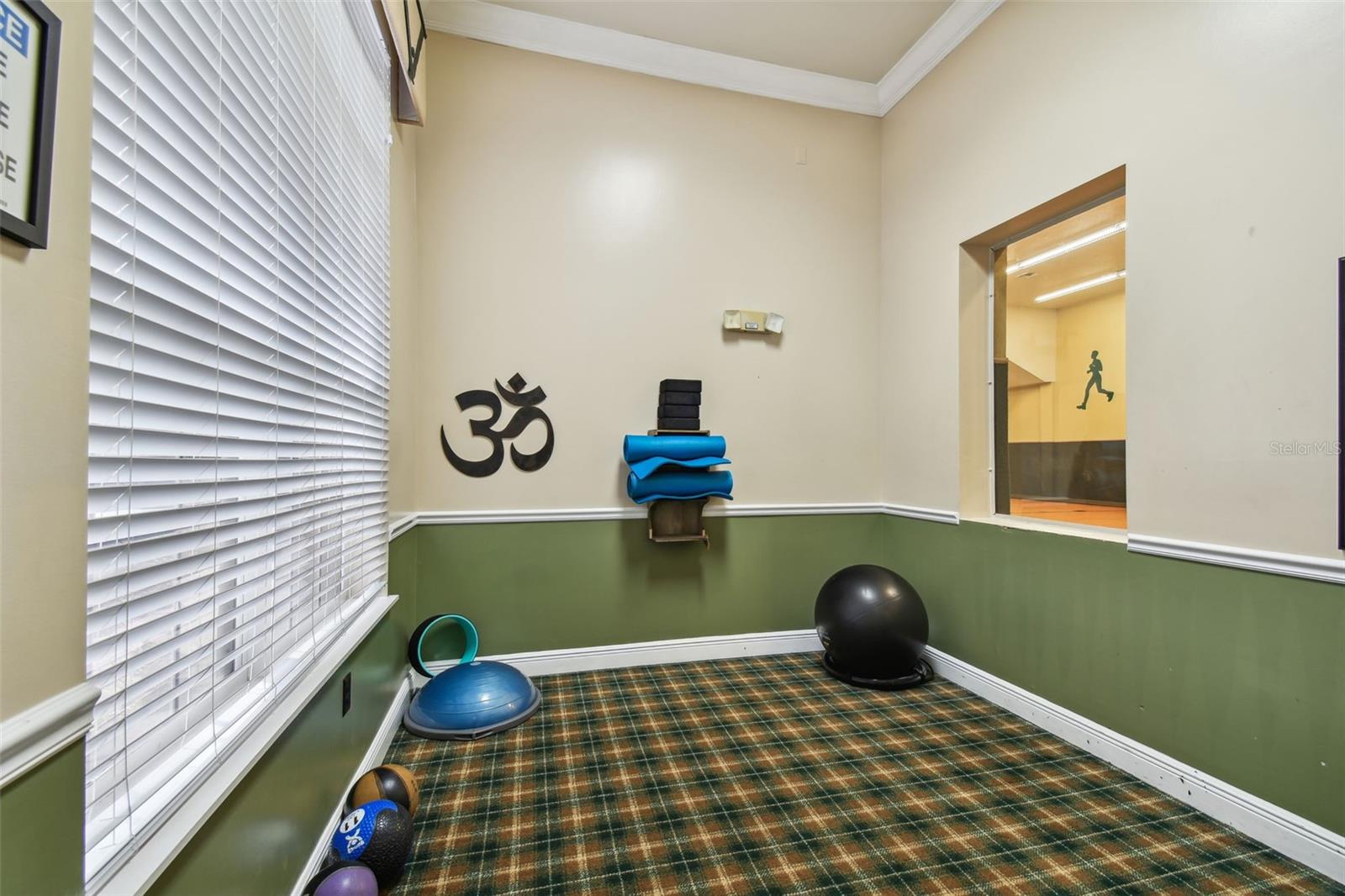 COURTNEY PALMS CONDO - Residential