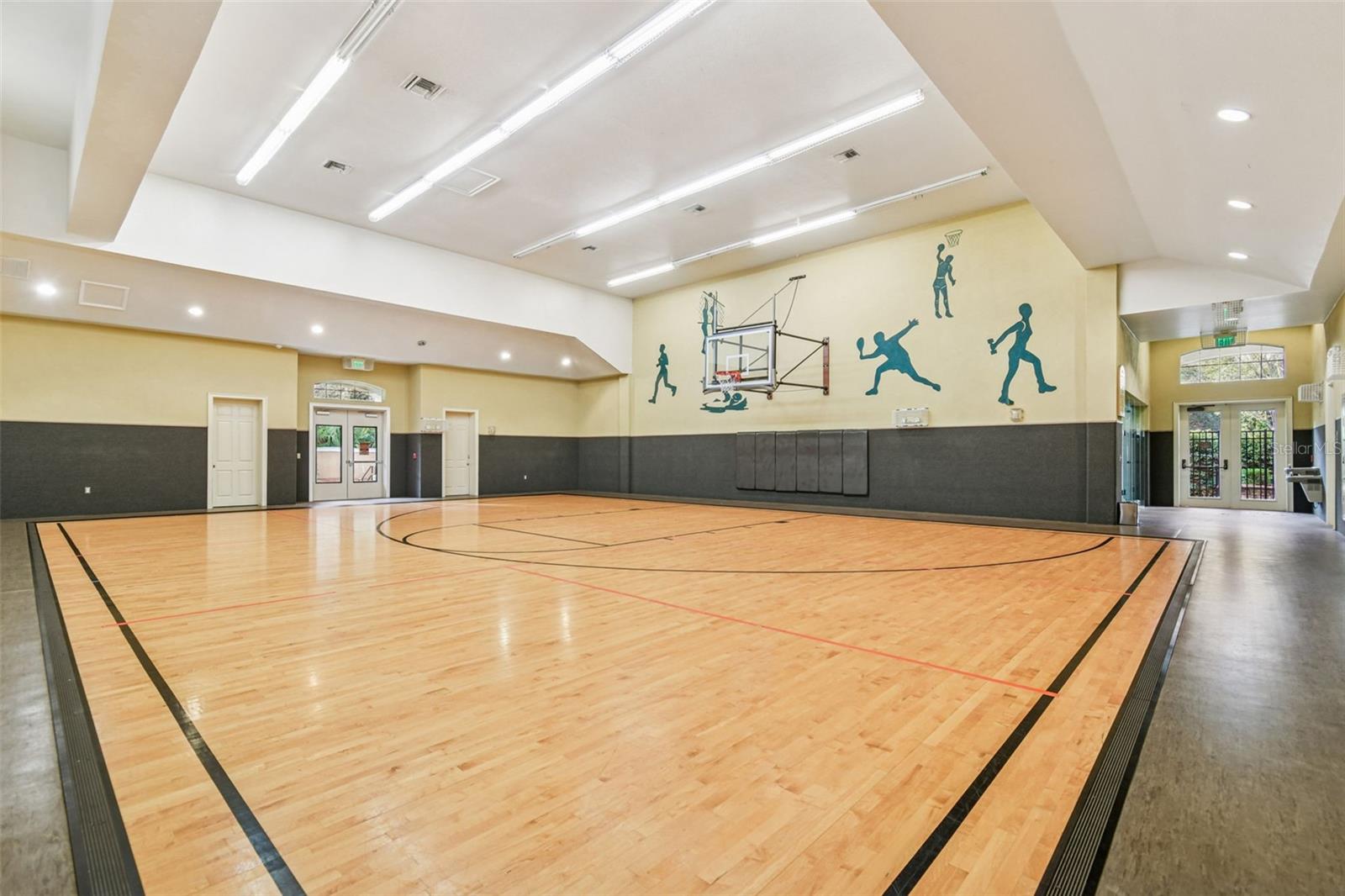 COURTNEY PALMS CONDO - Residential