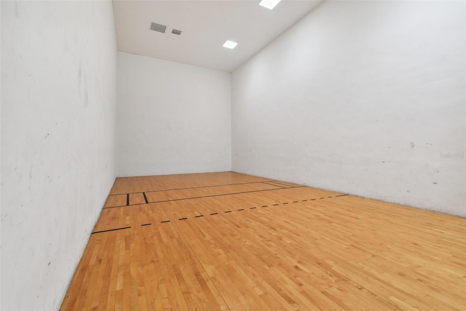 COURTNEY PALMS CONDO - Residential