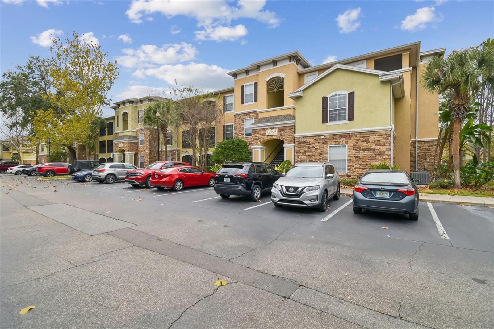 COURTNEY PALMS CONDO - Residential