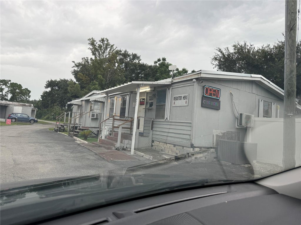 Photo of 6435 W Hillsborough Avenue, Tampa, FL 33634 (MLS # TB8539777)