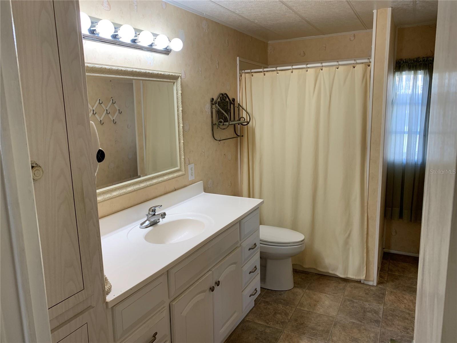 VENICE ISLE - Residential