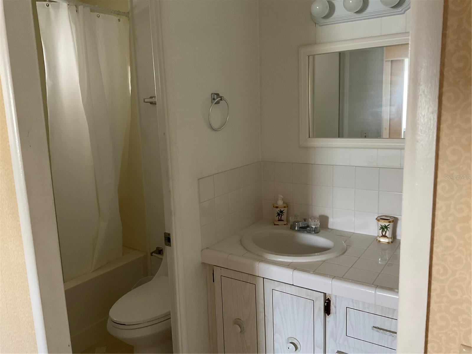 VENICE ISLE - Residential