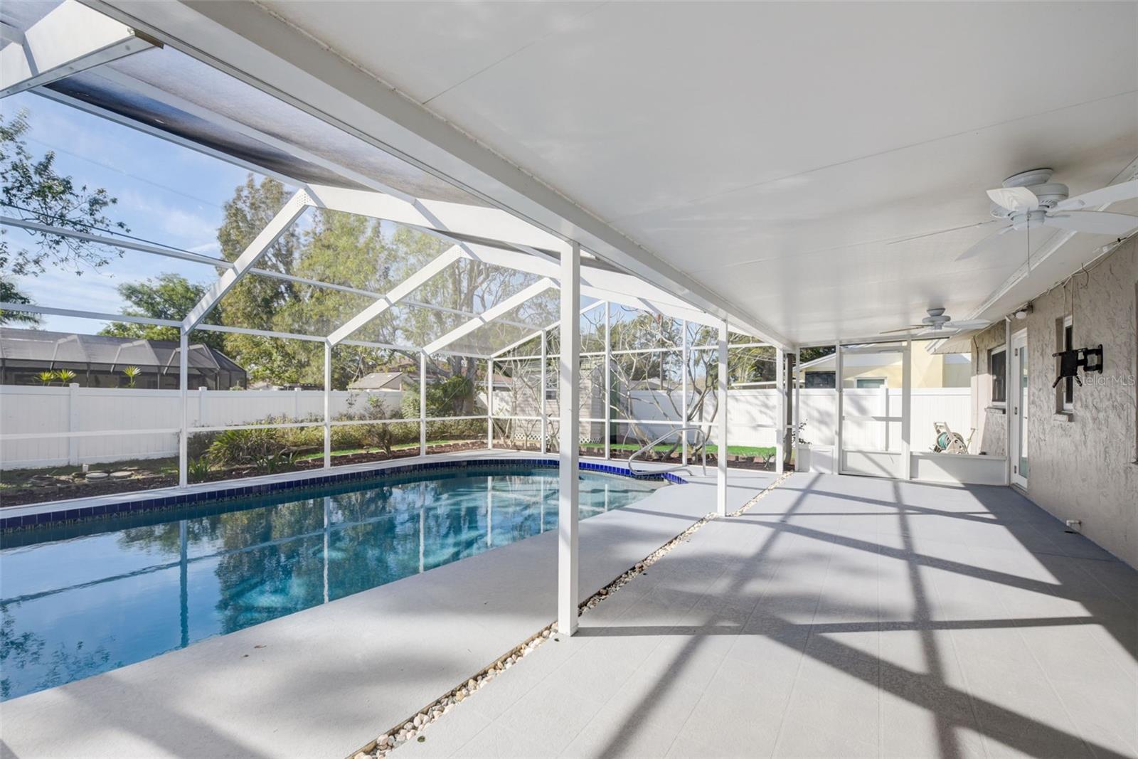 LAKE SARASOTA - Residential