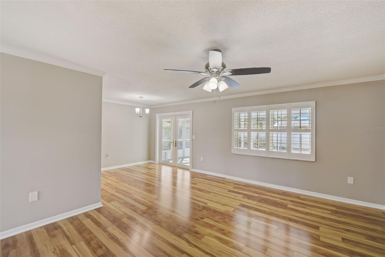 LAKE SARASOTA - Residential