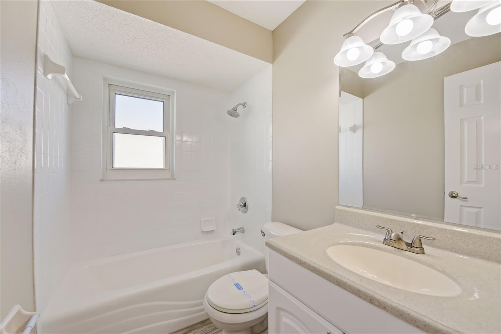 LAKE SARASOTA - Residential