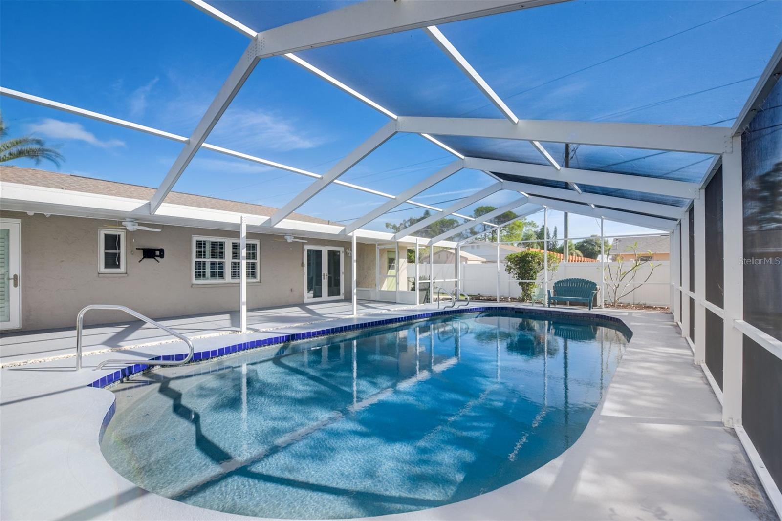 LAKE SARASOTA - Residential