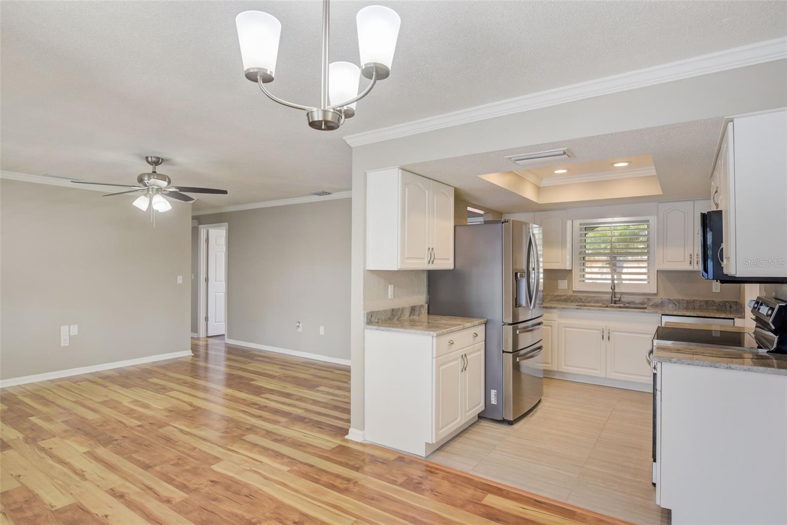 LAKE SARASOTA - Residential