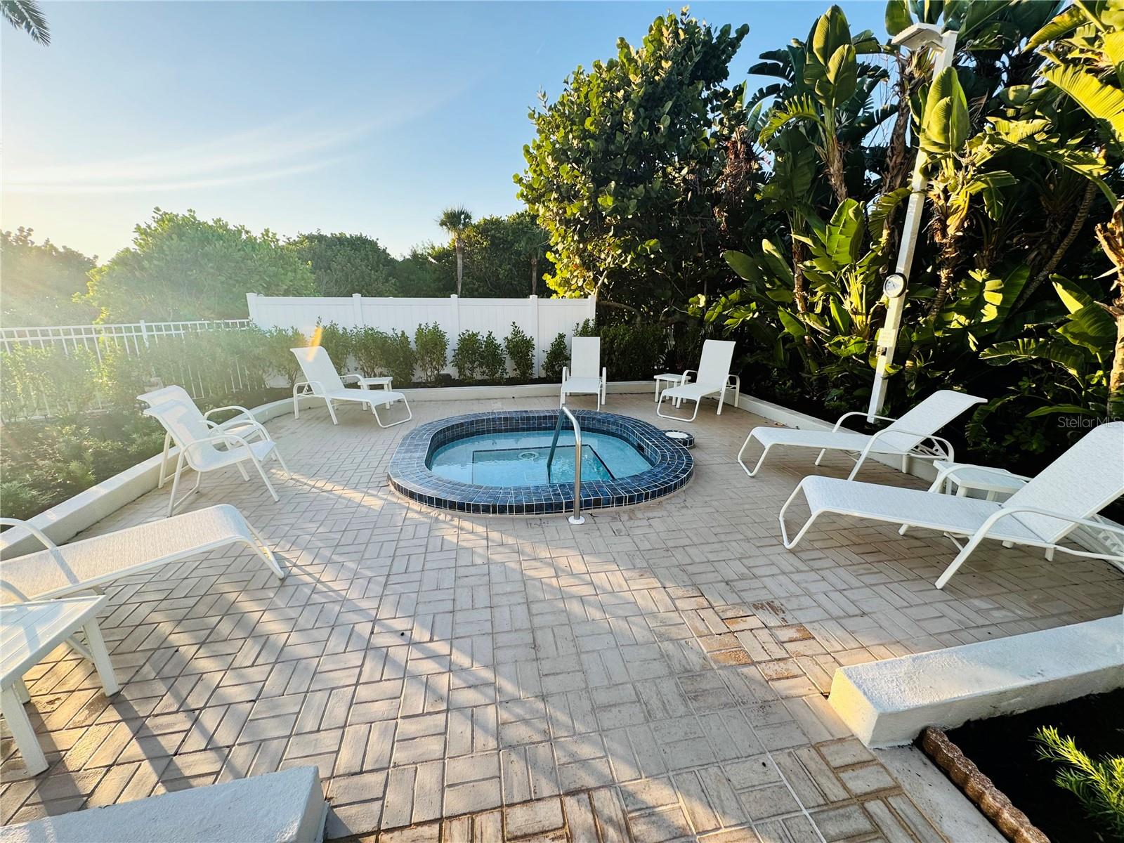 BEACHES OF LONGBOAT KEY PH-1 - Residential