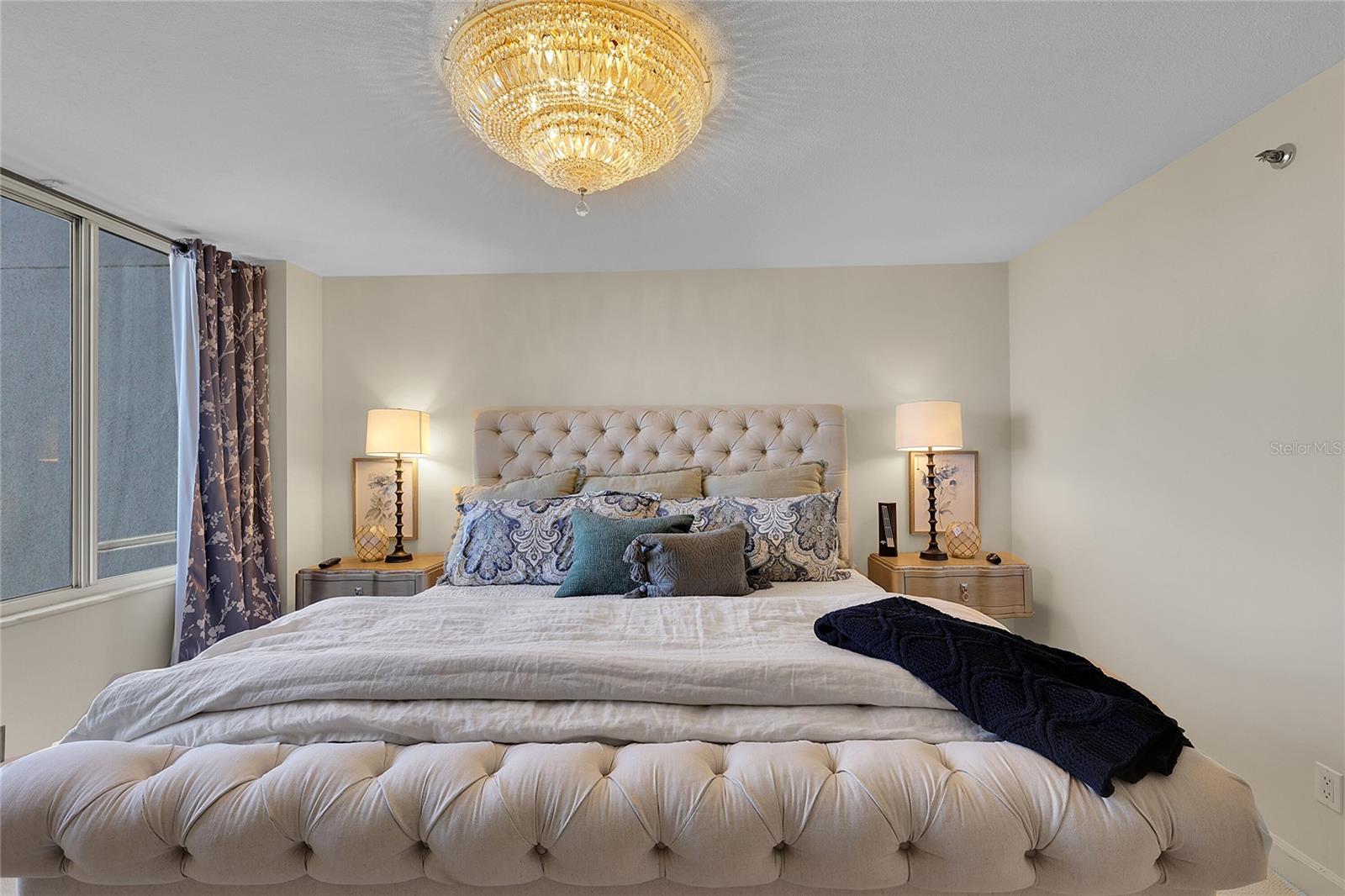 BEACHES OF LONGBOAT KEY PH-1 - Residential