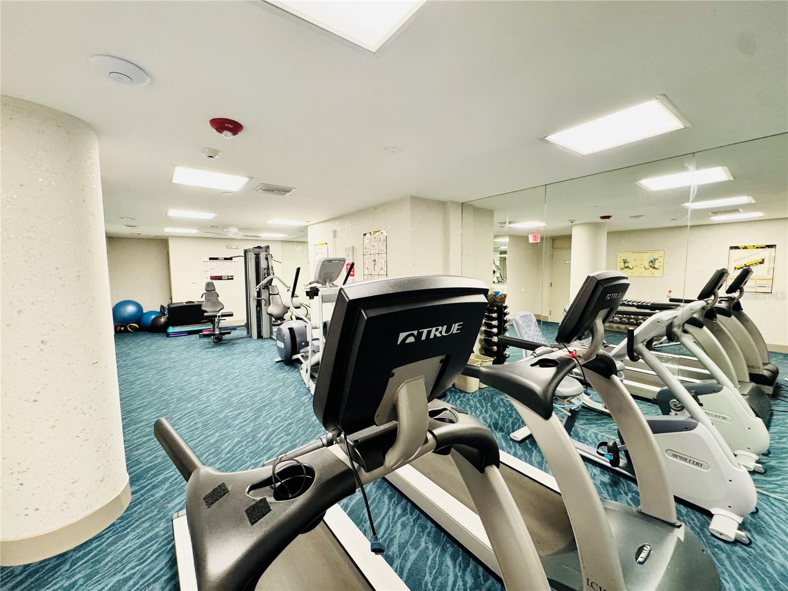 BEACHES OF LONGBOAT KEY PH-1 - Residential