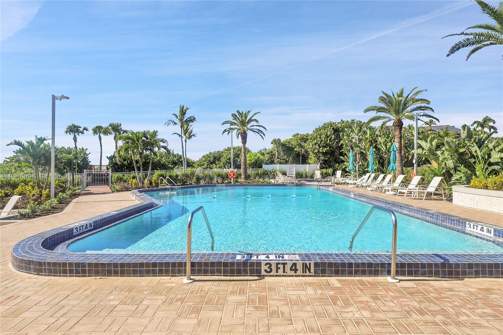 BEACHES OF LONGBOAT KEY PH-1 - Residential