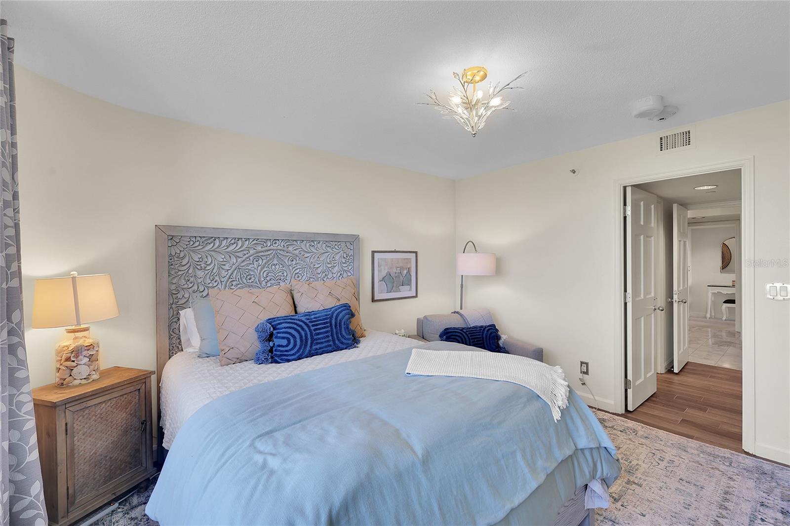 BEACHES OF LONGBOAT KEY PH-1 - Residential