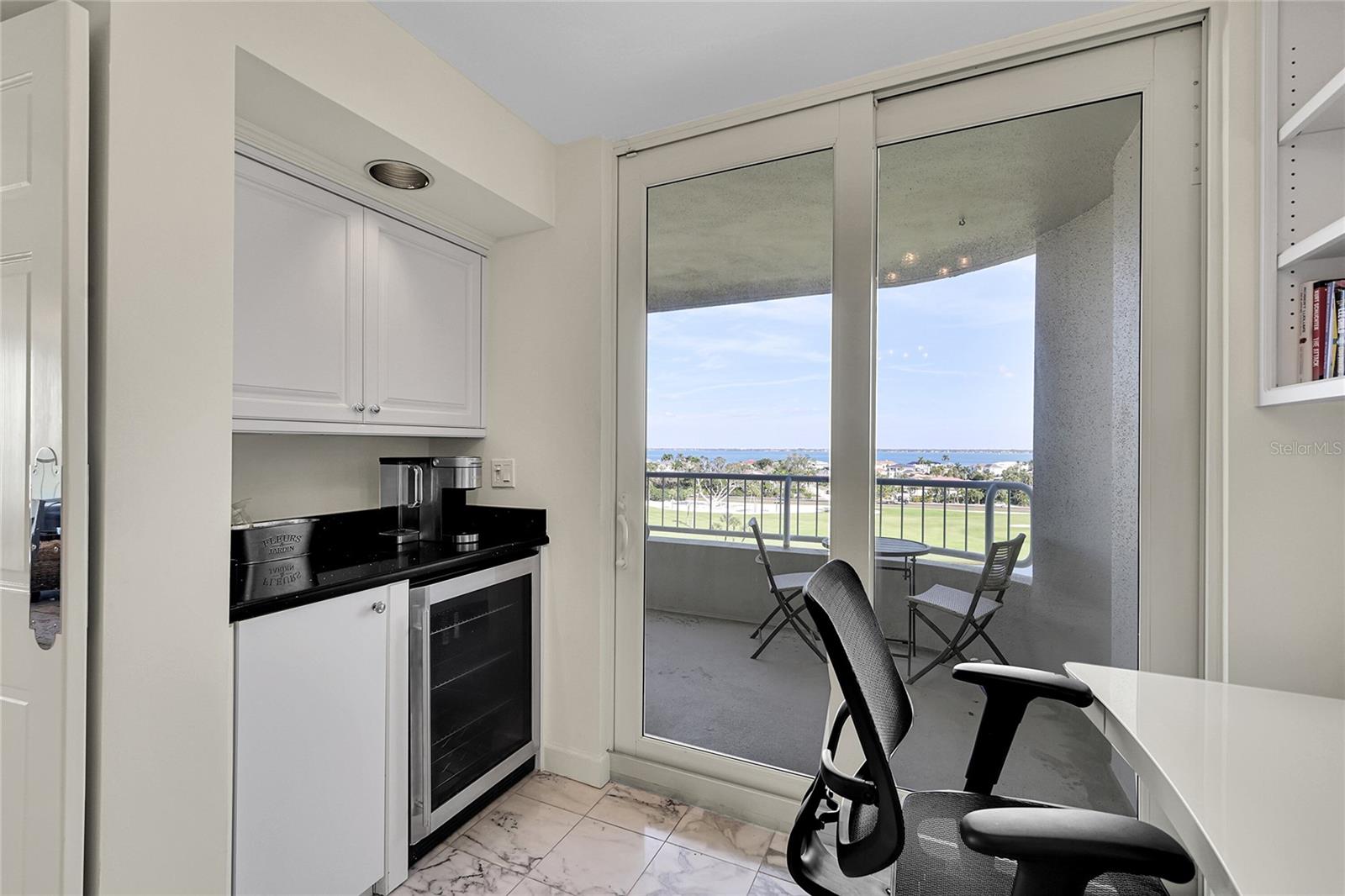 BEACHES OF LONGBOAT KEY PH-1 - Residential