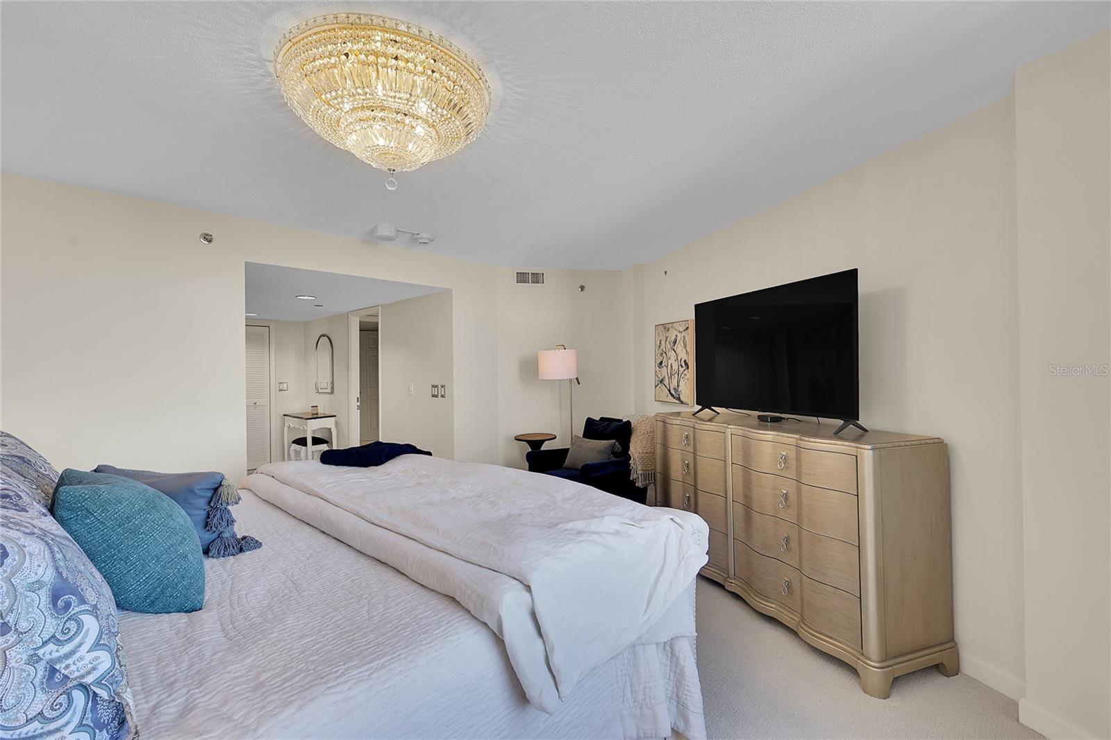 BEACHES OF LONGBOAT KEY PH-1 - Residential