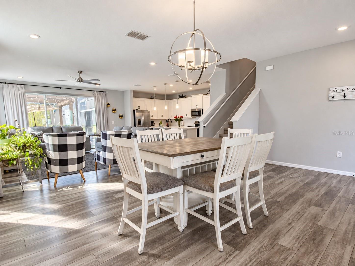 112 HAMLET LOOP