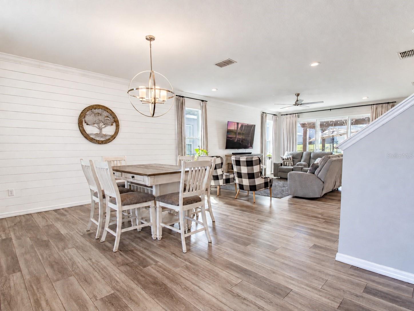 112 HAMLET LOOP