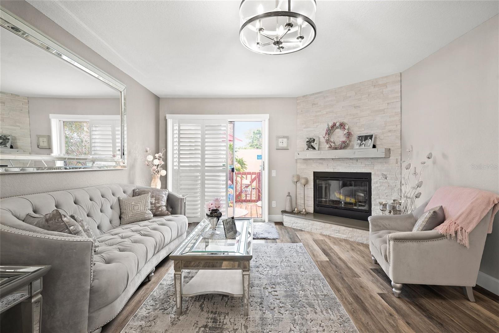 GLADES THE - Residential