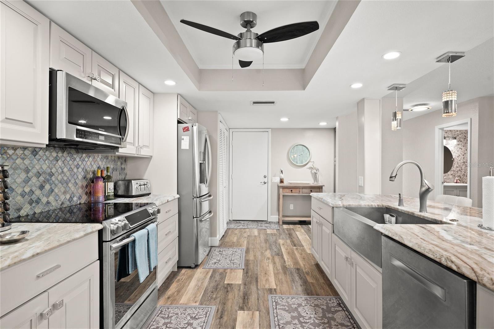 GLADES THE - Residential