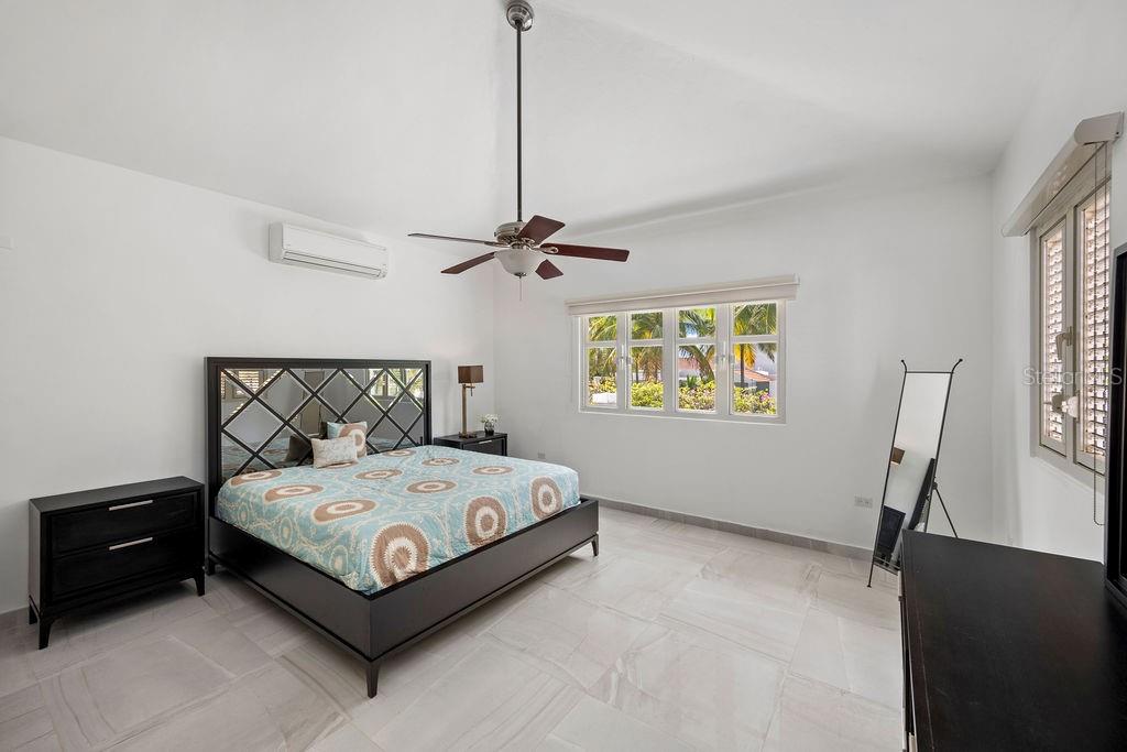 DORADO BEACH EAST - Residential