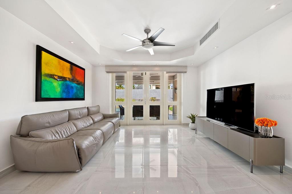 DORADO BEACH EAST - Residential