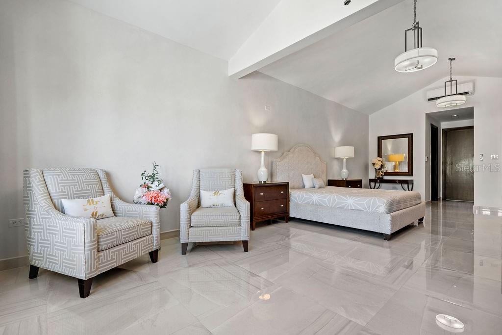 DORADO BEACH EAST - Residential