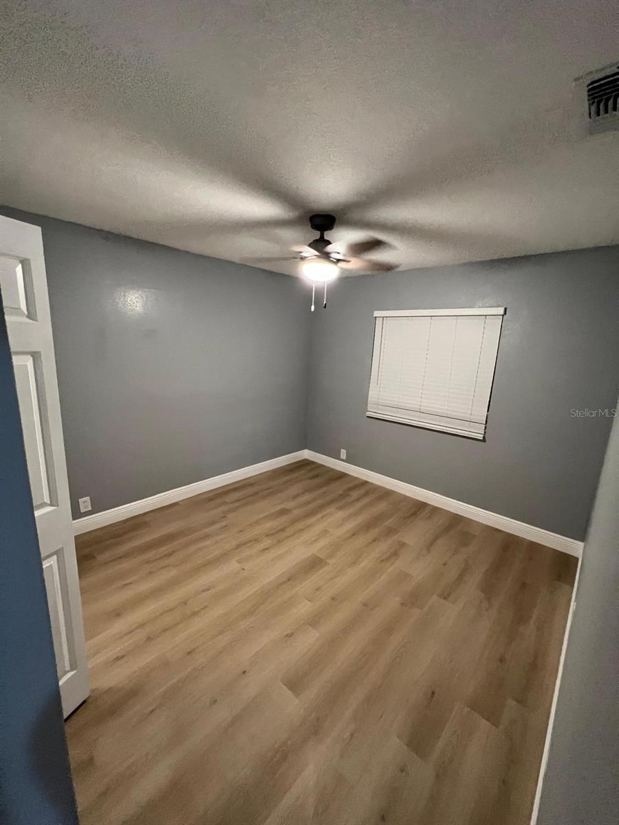 MONTALDIS - Residential Lease