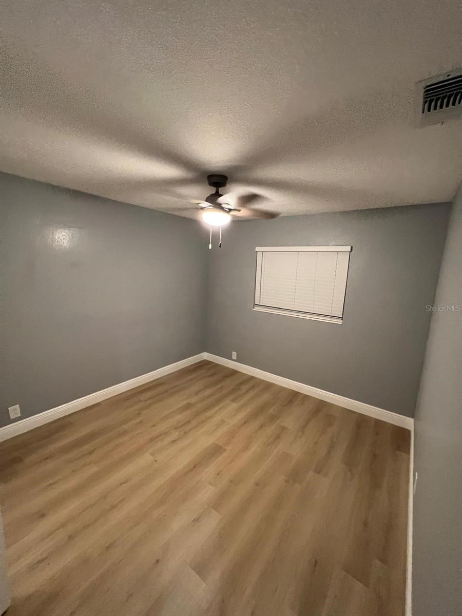 MONTALDIS - Residential Lease