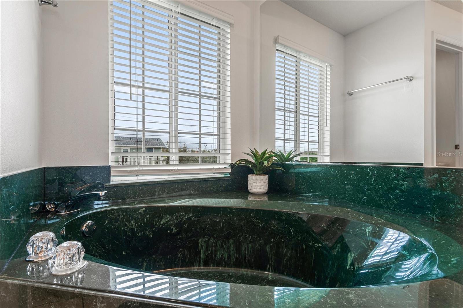 OCEANSIDE ACRES UR SUB - Residential