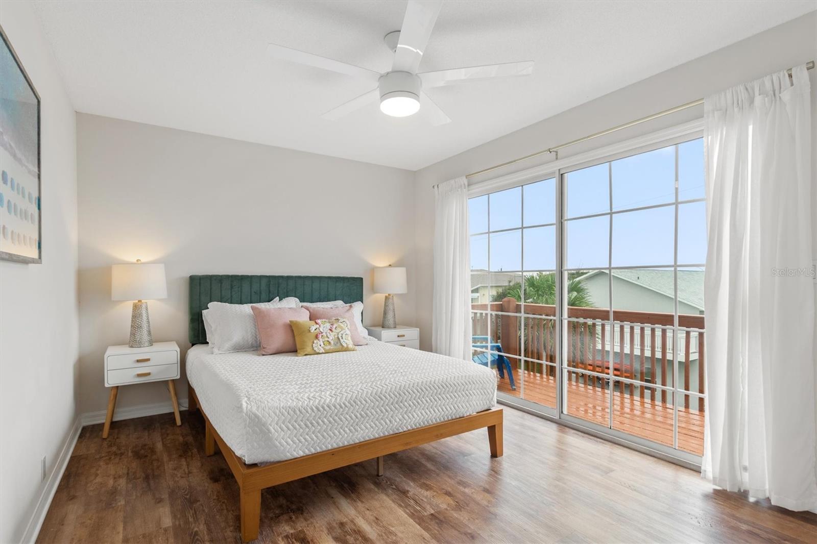 OCEANSIDE ACRES UR SUB - Residential