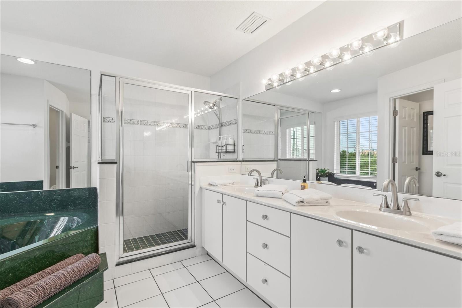 OCEANSIDE ACRES UR SUB - Residential