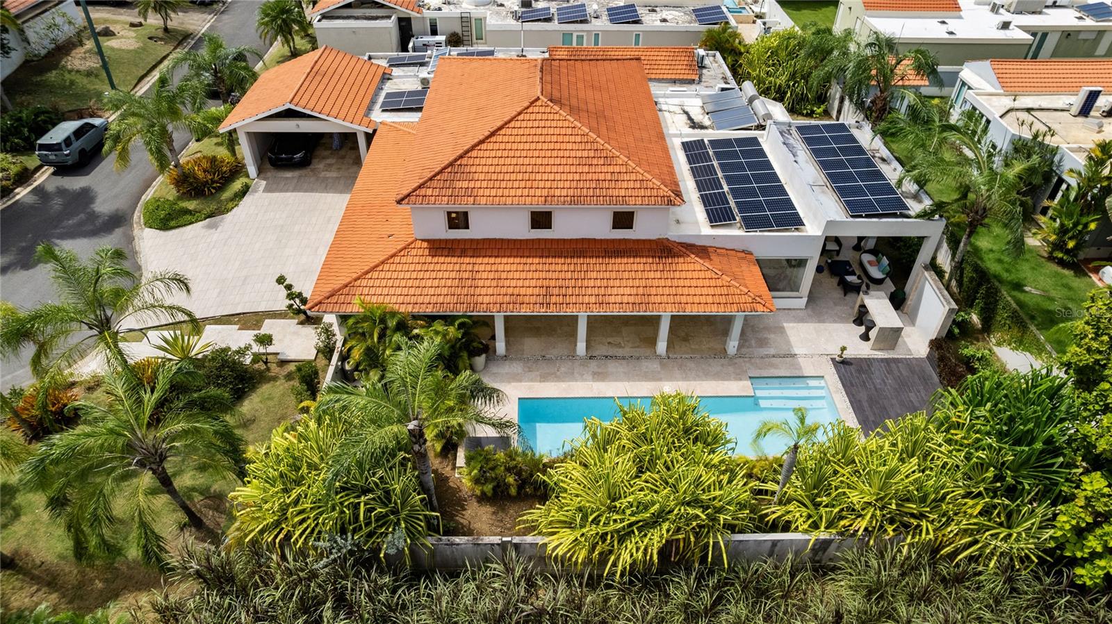 SABANERA DE DORADO - Residential