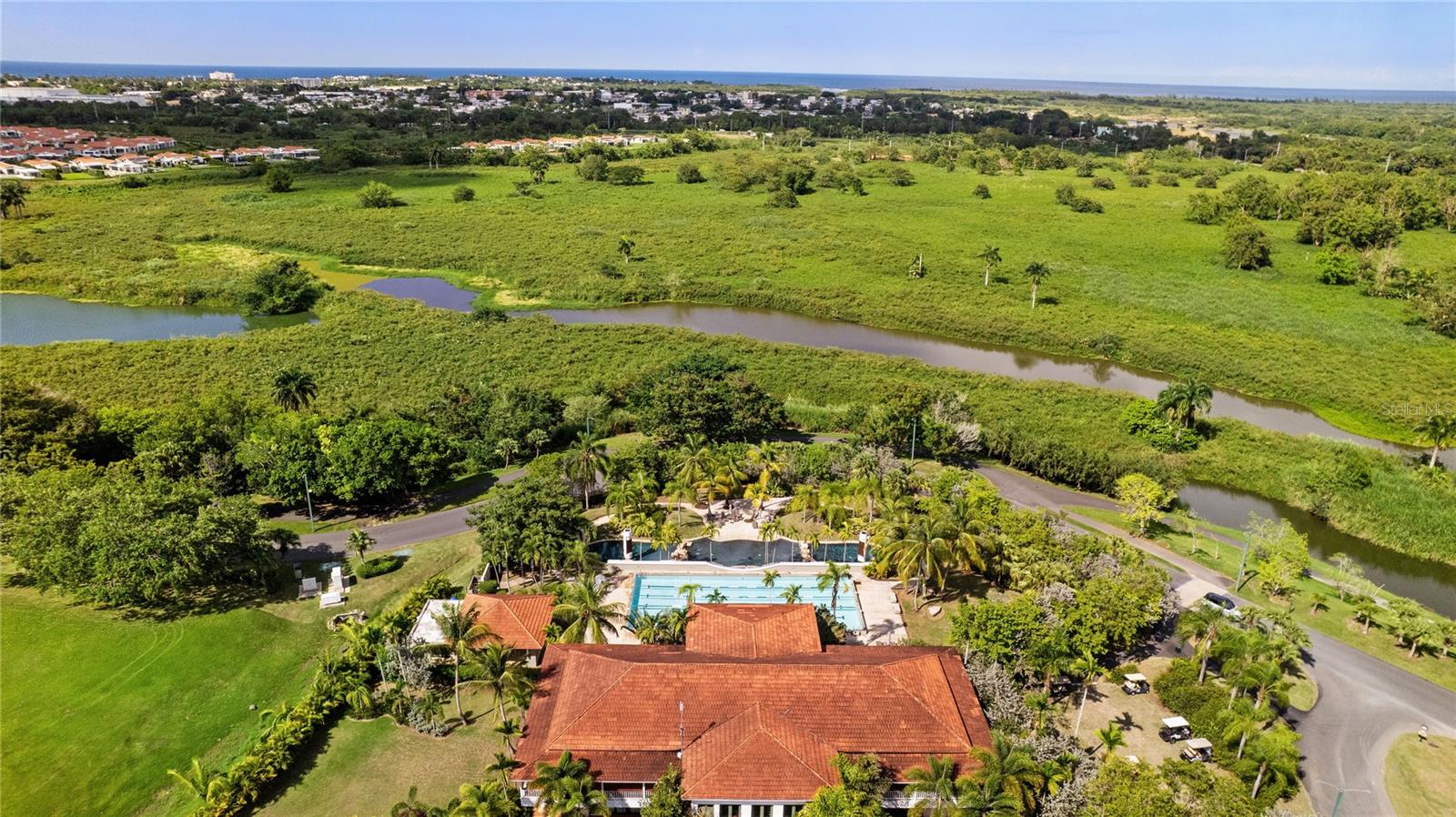 SABANERA DE DORADO - Residential