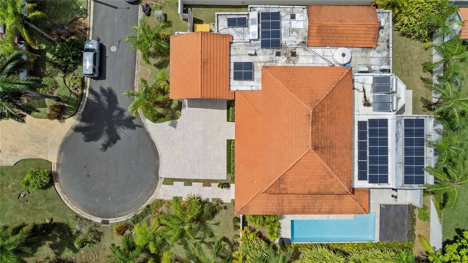 SABANERA DE DORADO - Residential