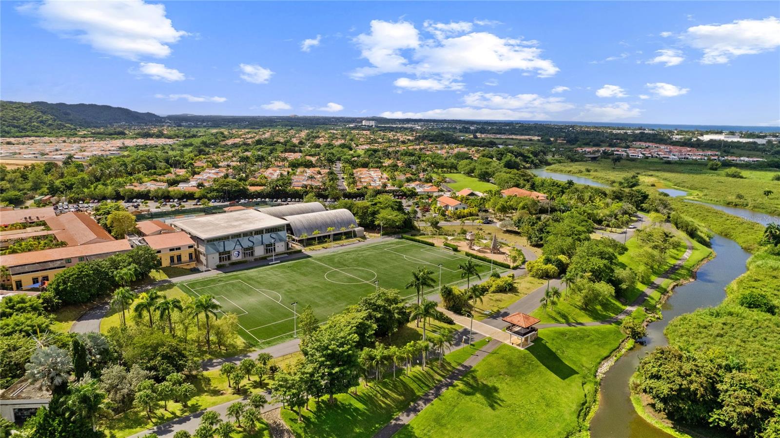 SABANERA DE DORADO - Residential