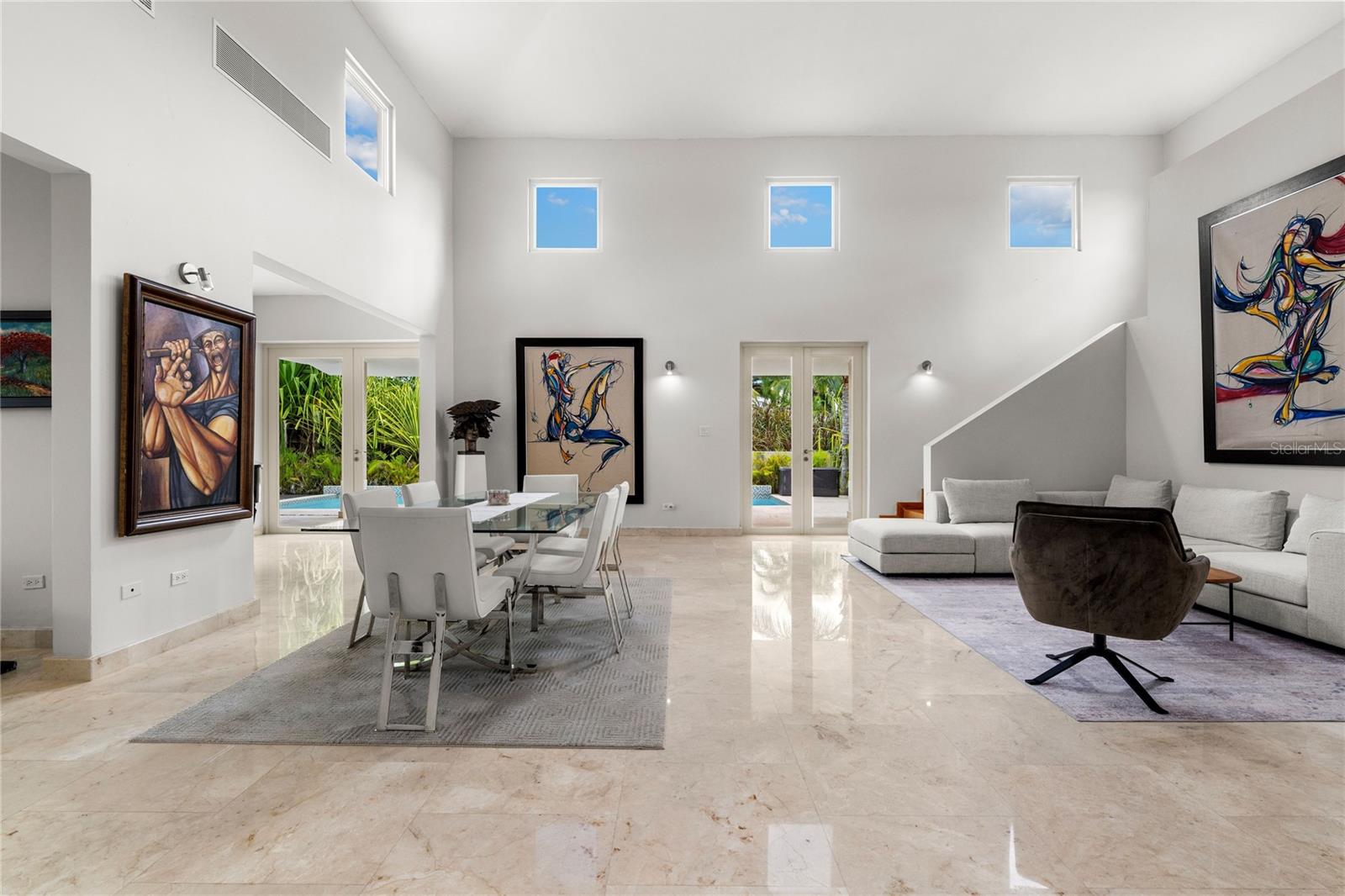 SABANERA DE DORADO - Residential