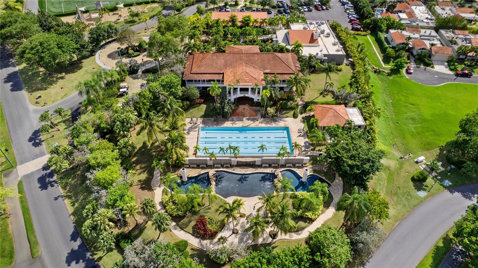 SABANERA DE DORADO - Residential