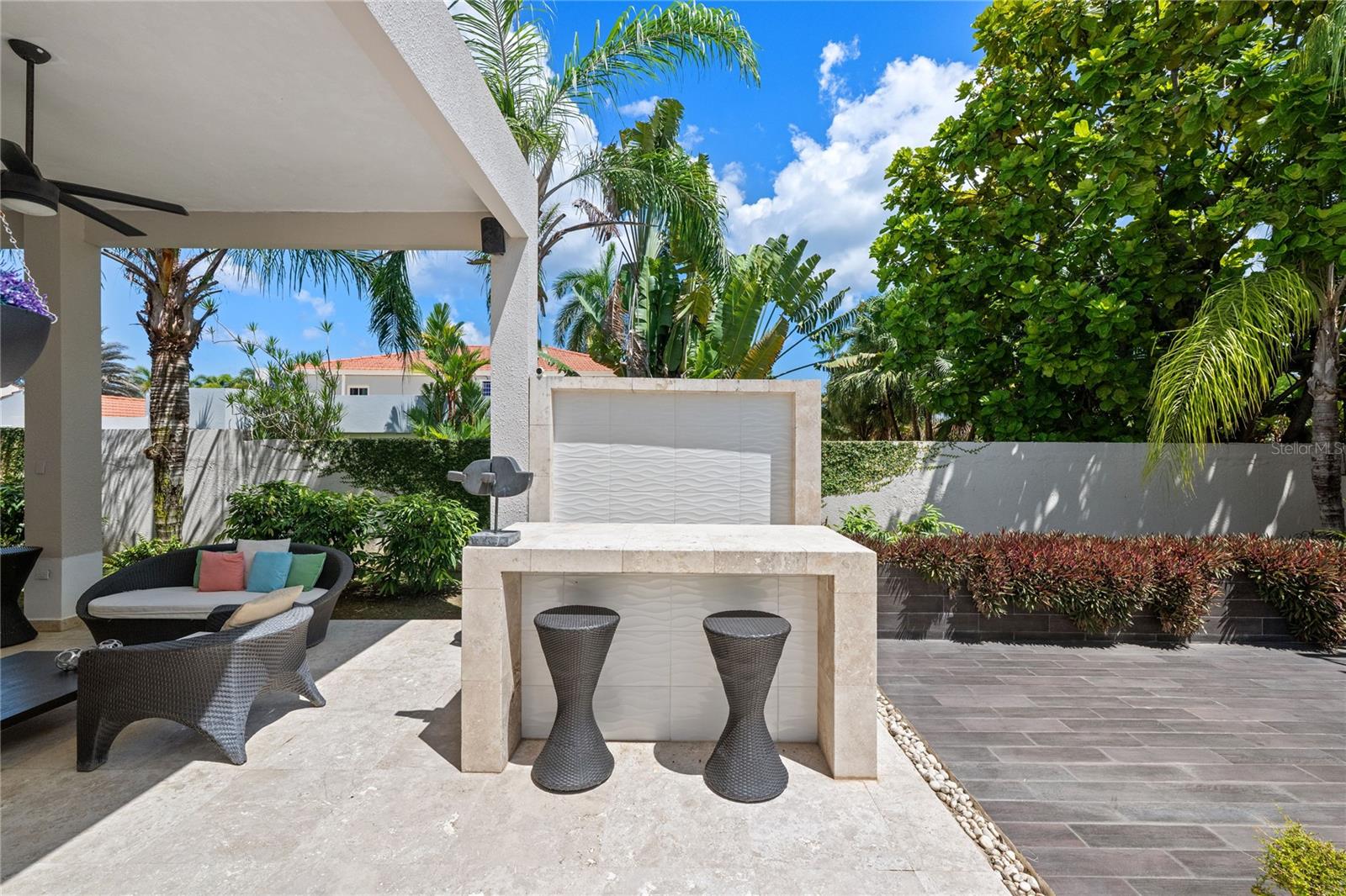 SABANERA DE DORADO - Residential