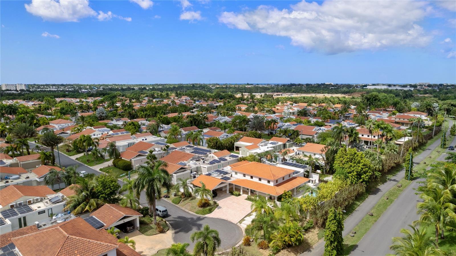 SABANERA DE DORADO - Residential