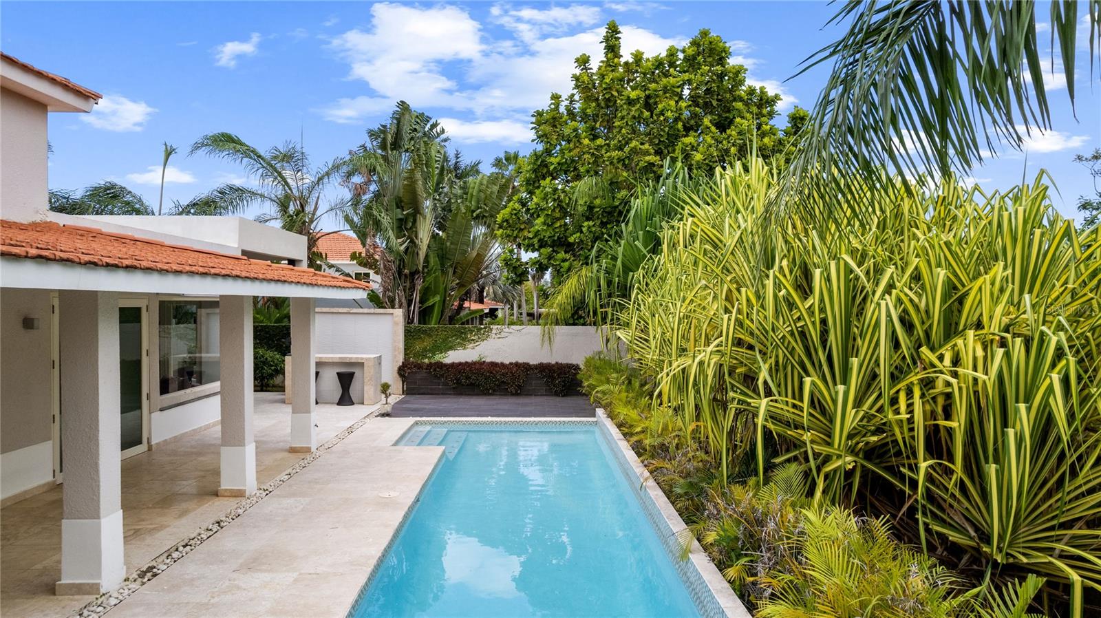 SABANERA DE DORADO - Residential