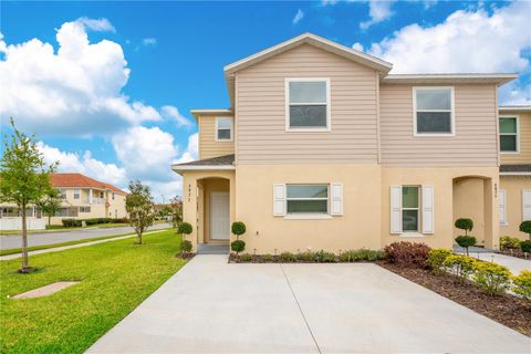 Townhouse in KISSIMMEE FL 4877 CORAL CASTLE DRIVE.jpg