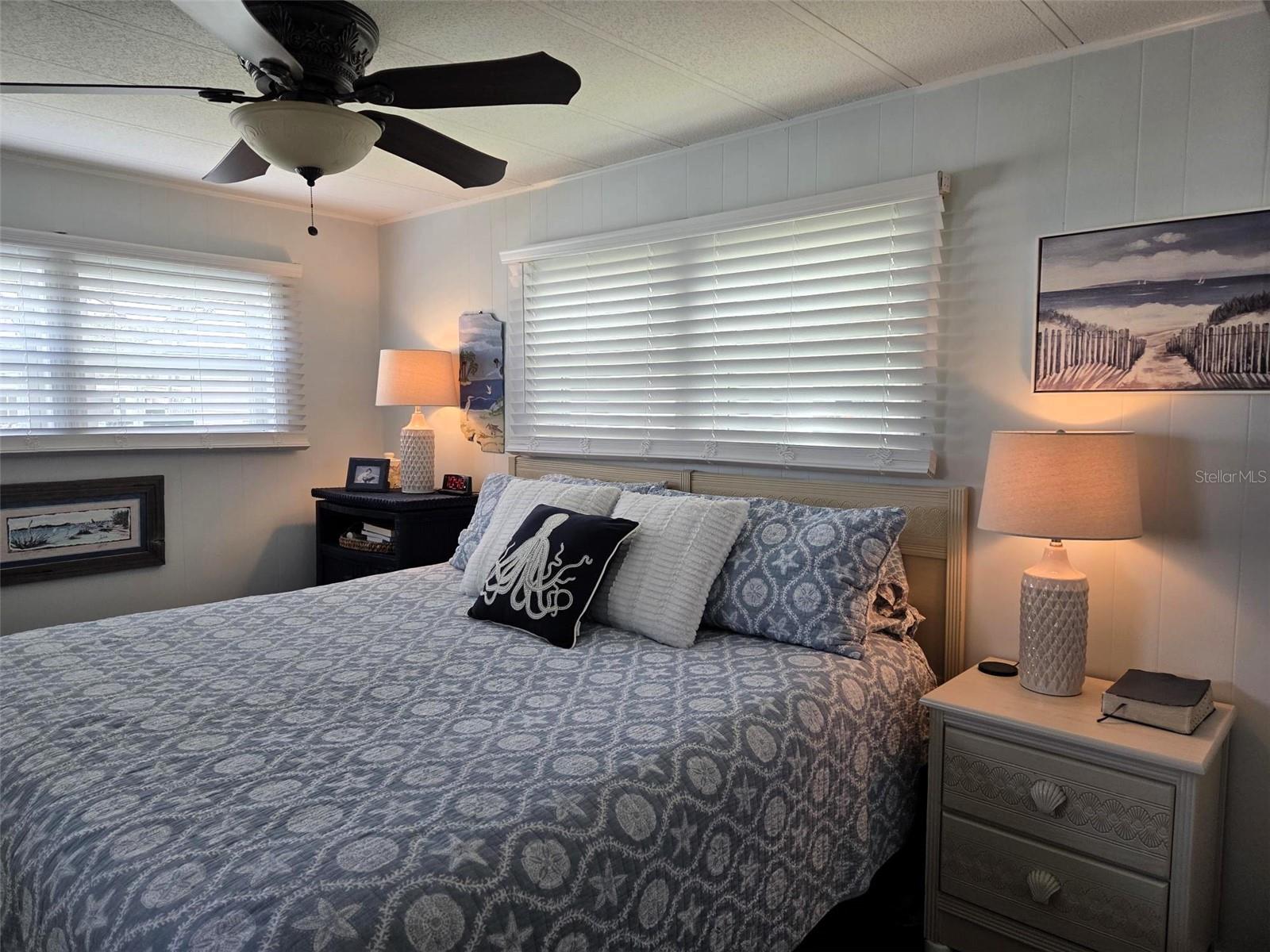 OAKWOOD MANOR - Residential