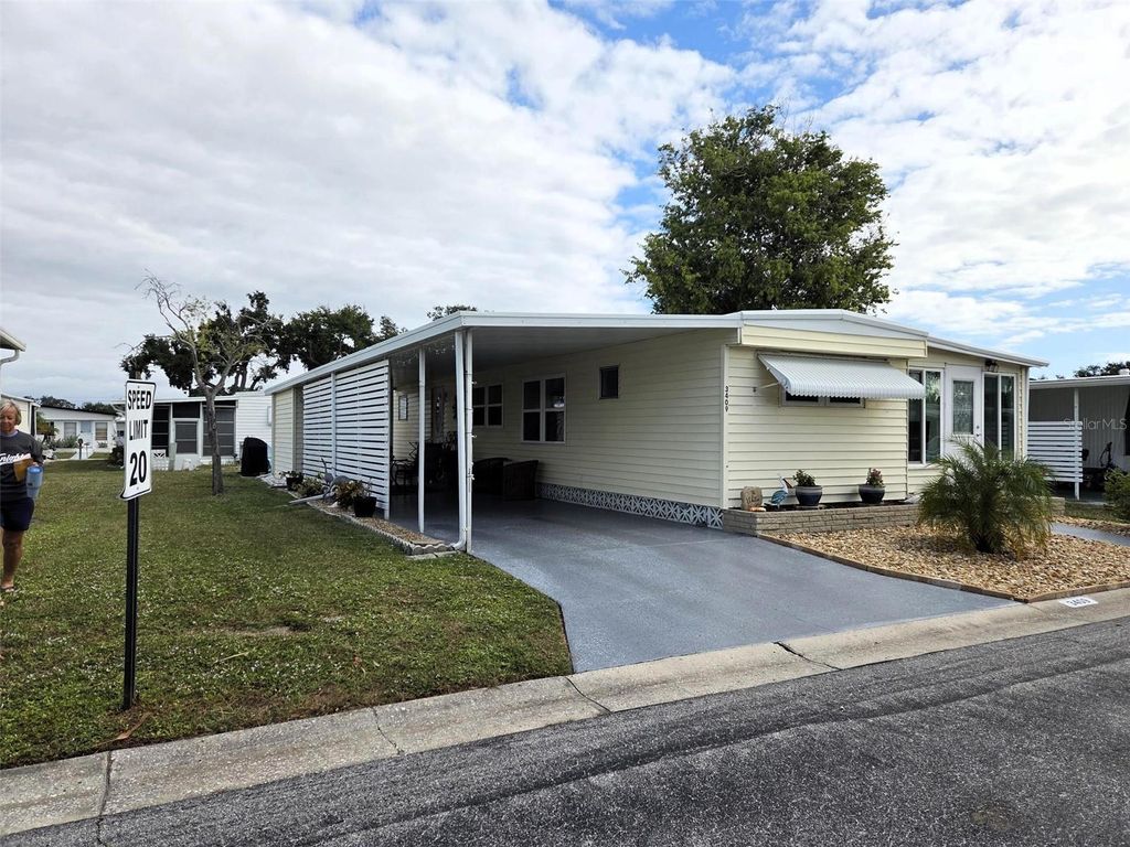 Photo of 3409 Spanish Oak Terrace, Sarasota, FL 34237 (MLS # A4670478)