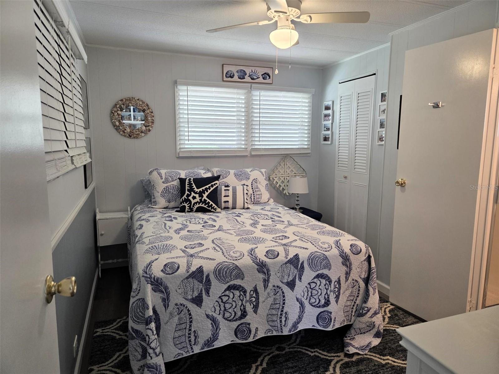 OAKWOOD MANOR - Residential