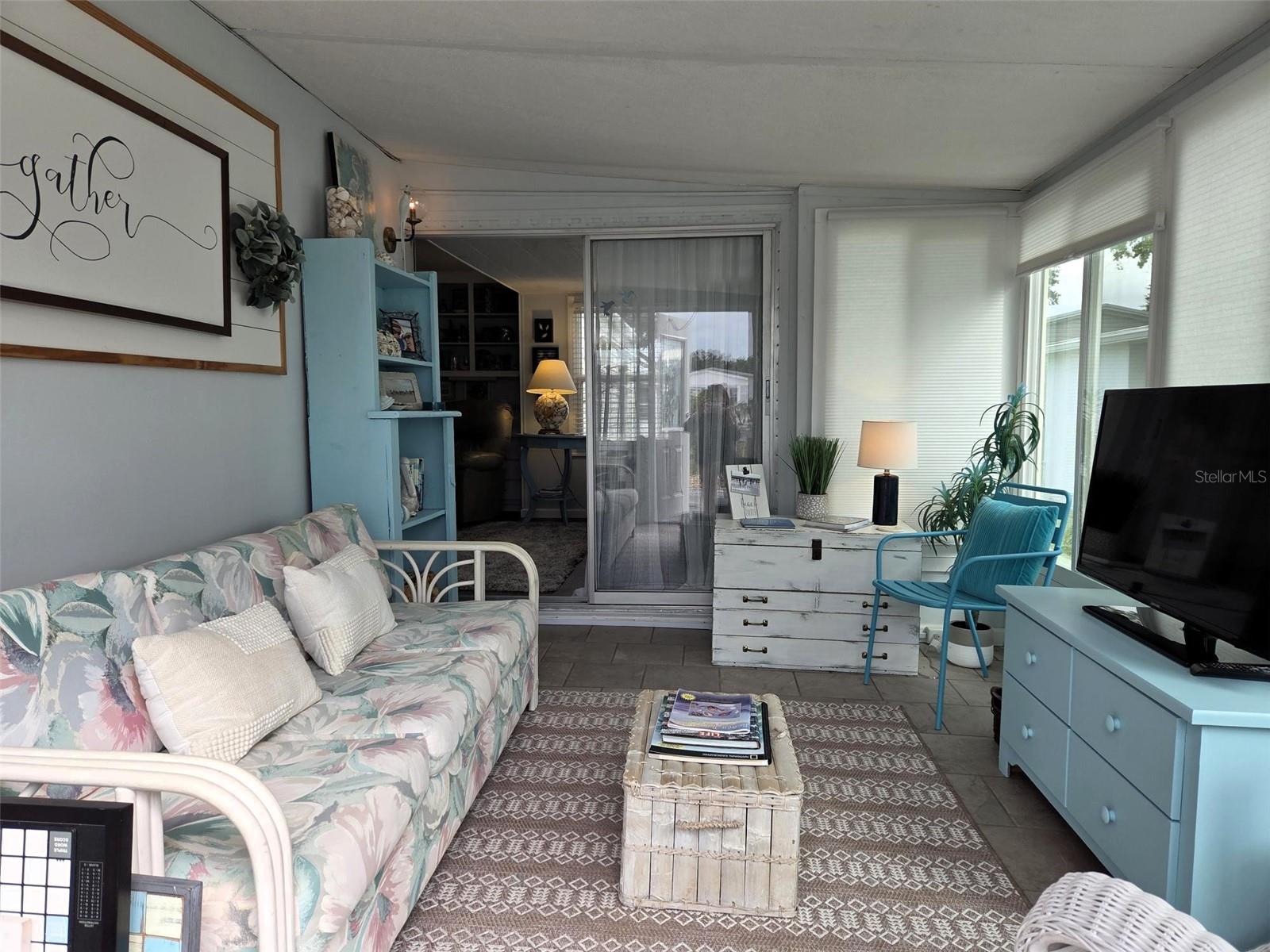 OAKWOOD MANOR - Residential